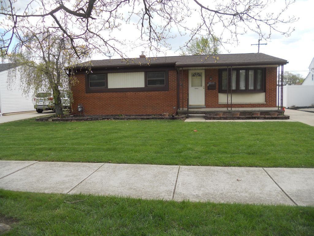 22119 Candace Drive, Rockwood City, MI 48173