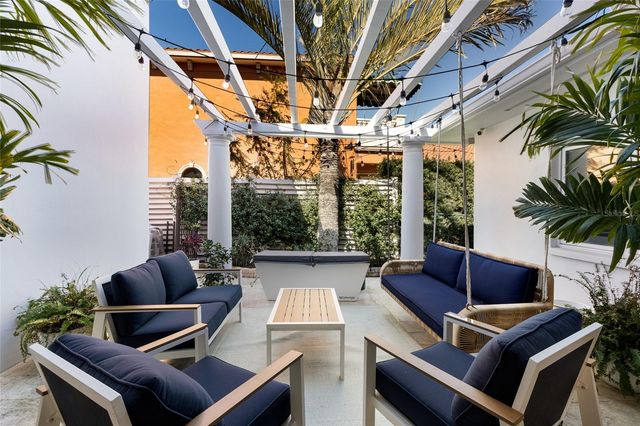 1519 RIVERVIEW LANE, Bradenton, FL 34209