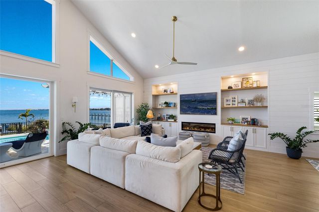 1519 RIVERVIEW LANE, Bradenton, FL 34209