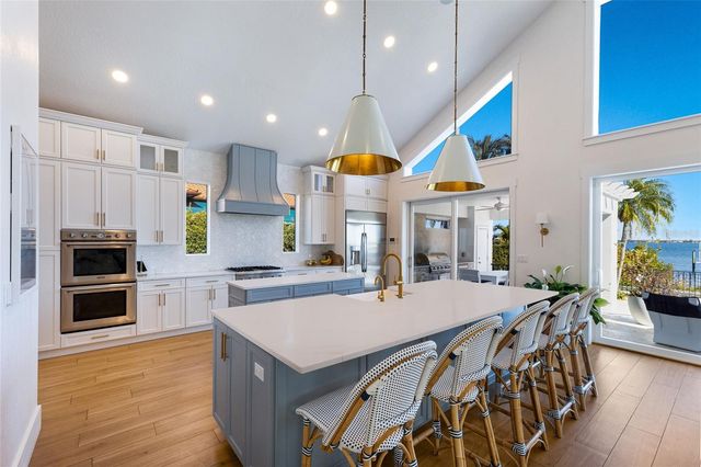 1519 RIVERVIEW LANE, Bradenton, FL 34209