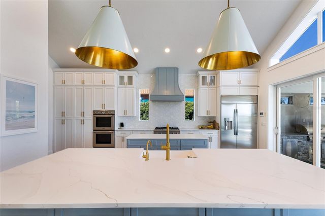 1519 RIVERVIEW LANE, Bradenton, FL 34209