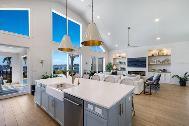 1519 RIVERVIEW LANE, Bradenton, FL 34209