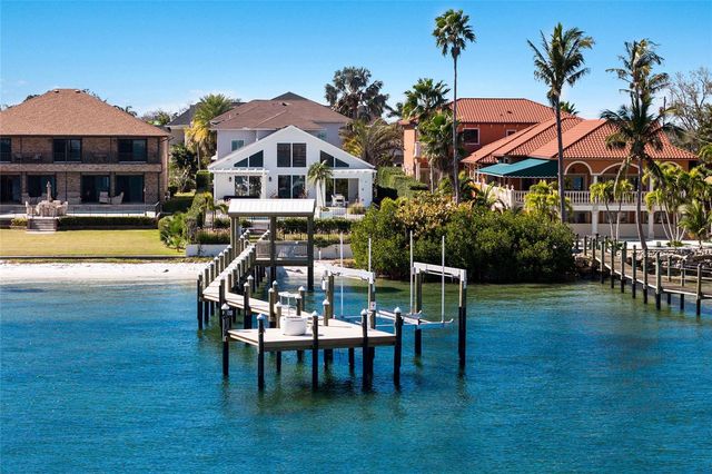 1519 RIVERVIEW LANE, Bradenton, FL 34209