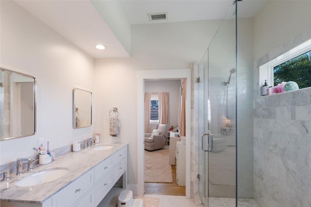 1519 RIVERVIEW LANE, Bradenton, FL 34209