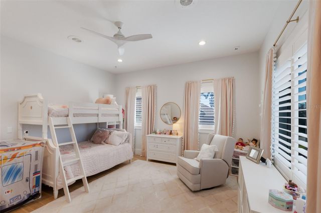 1519 RIVERVIEW LANE, Bradenton, FL 34209