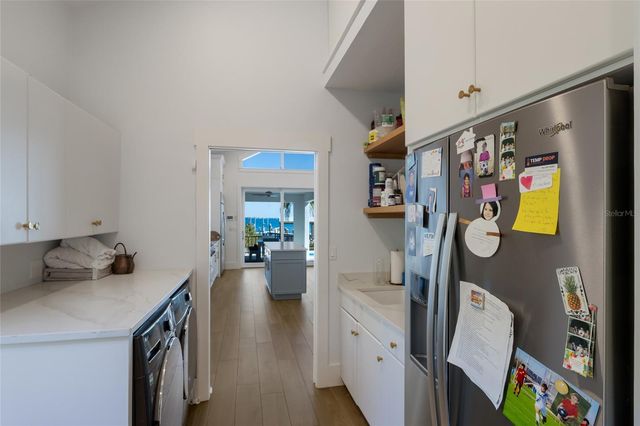 1519 RIVERVIEW LANE, Bradenton, FL 34209