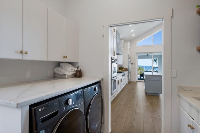 1519 RIVERVIEW LANE, Bradenton, FL 34209