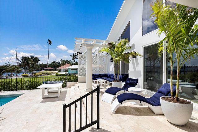 1519 RIVERVIEW LANE, Bradenton, FL 34209