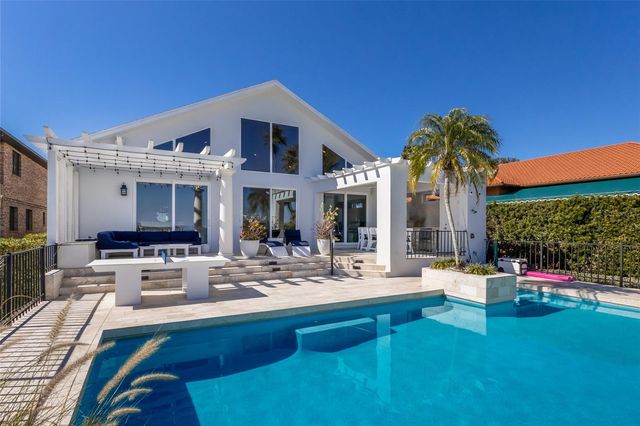 1519 RIVERVIEW LANE, Bradenton, FL 34209