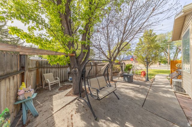 1887 W MYERS LN, Riverton, UT 84065