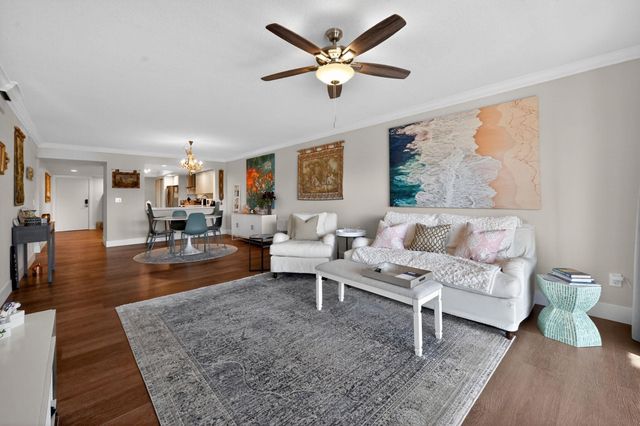 1036 US Highway 1 123, North Palm Beach, FL 33408