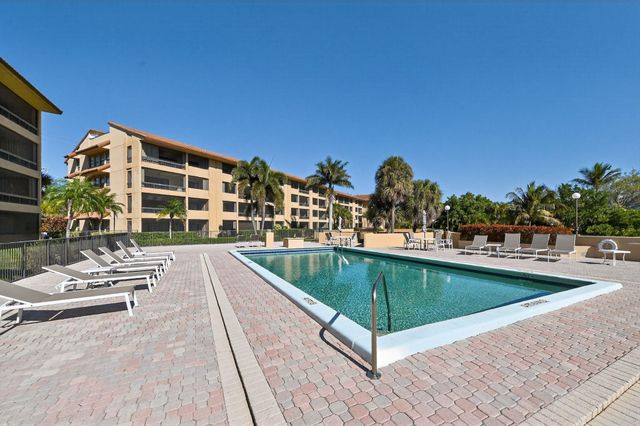 1036 US Highway 1 123, North Palm Beach, FL 33408