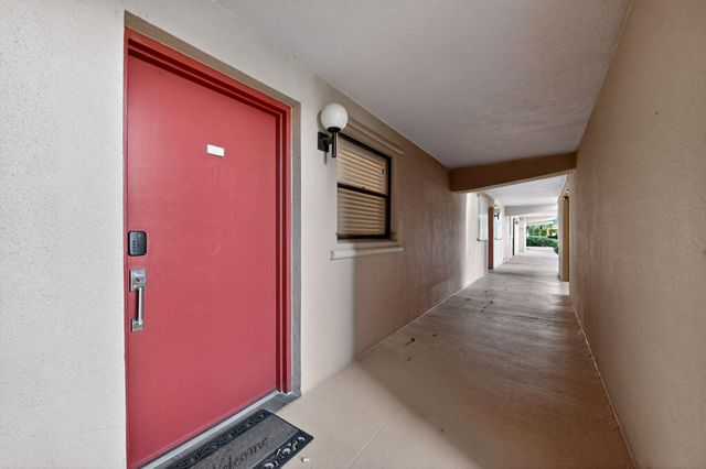 1036 US Highway 1 123, North Palm Beach, FL 33408