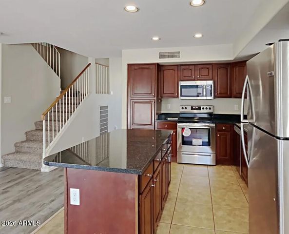 4614 W VALENCIA Drive, Laveen, AZ 85339