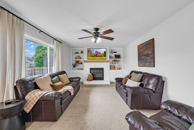 1001 9th Avenue Place SE, Altoona, IA 50009