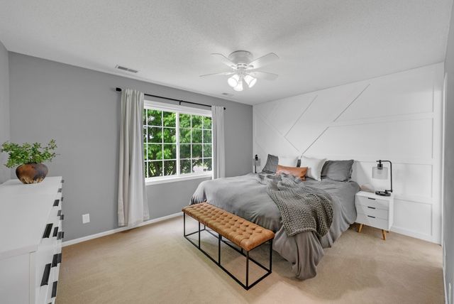 1001 9th Avenue Place SE, Altoona, IA 50009