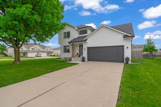 1001 9th Avenue Place SE, Altoona, IA 50009