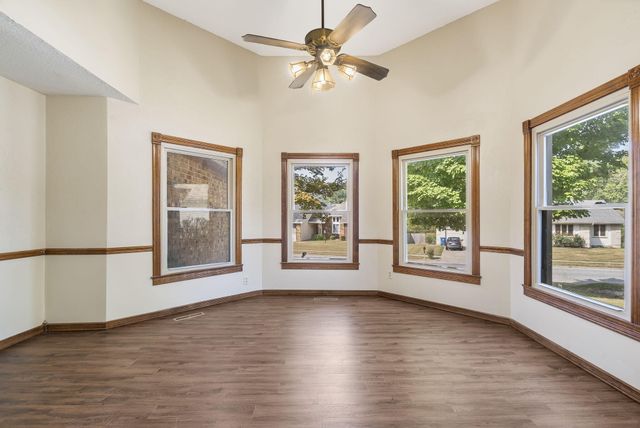 5618 S Kimbrough Avenue, Springfield, MO 65810