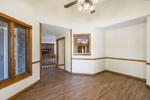 5618 S Kimbrough Avenue, Springfield, MO 65810