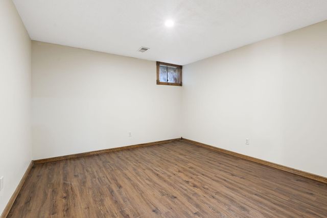 5618 S Kimbrough Avenue, Springfield, MO 65810