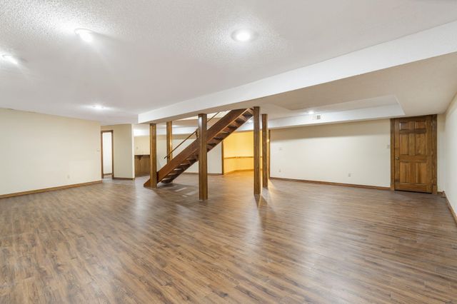 5618 S Kimbrough Avenue, Springfield, MO 65810