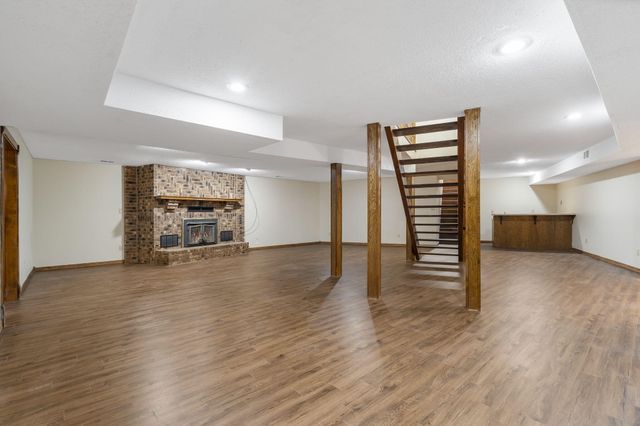 5618 S Kimbrough Avenue, Springfield, MO 65810