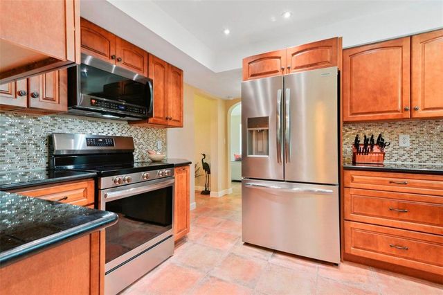 1915 RIVERVIEW BOULEVARD, Bradenton, FL 34205