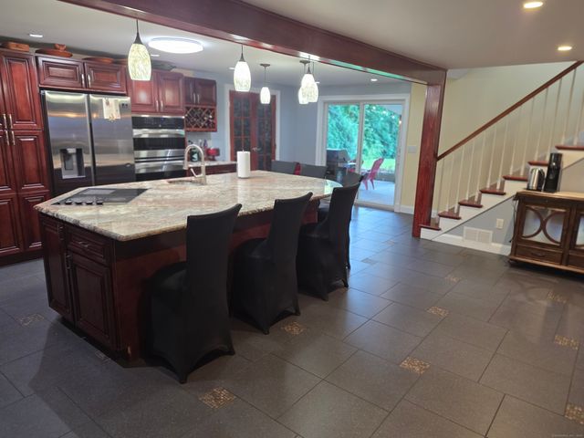913 Pleasant Valley Road, South Windsor, CT 06074