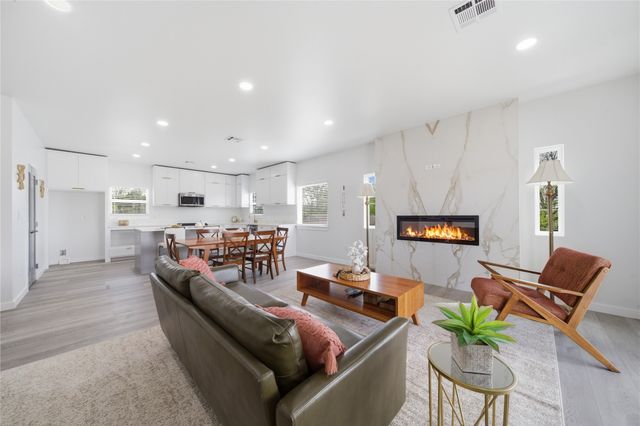 208 W Houston Street, Broken Arrow, OK 74012