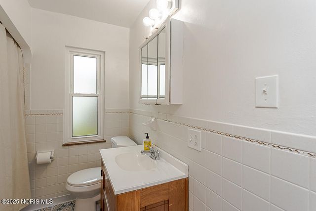 802 Cuthbert Road, Toledo, OH 43607