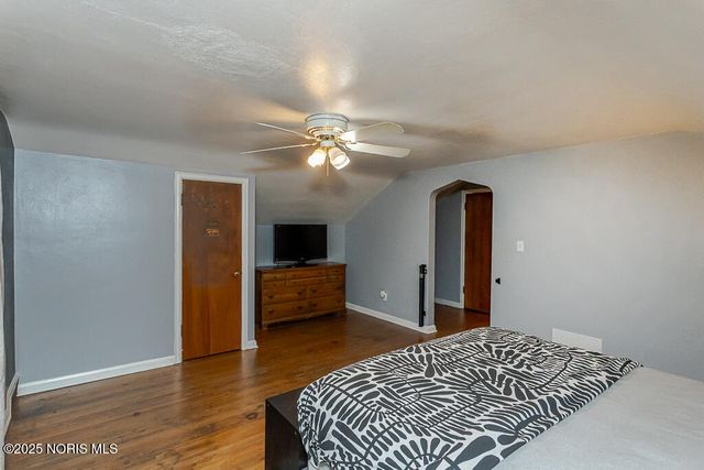 802 Cuthbert Road, Toledo, OH 43607