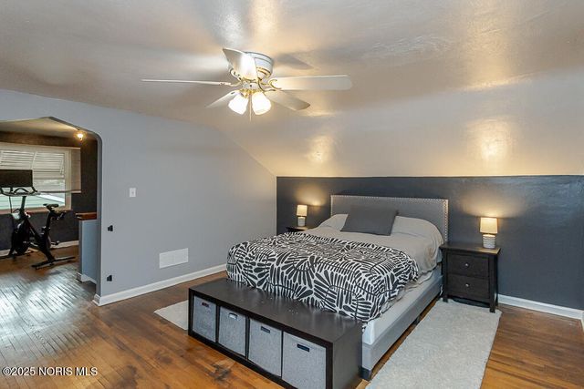 802 Cuthbert Road, Toledo, OH 43607