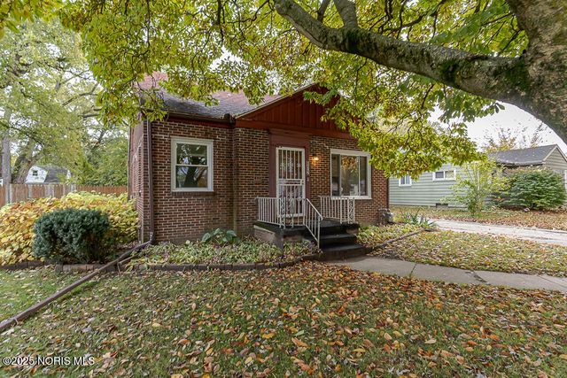 802 Cuthbert Road, Toledo, OH 43607