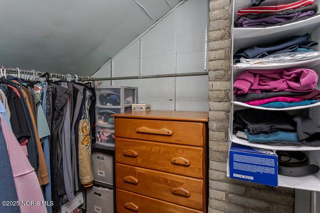 802 Cuthbert Road, Toledo, OH 43607