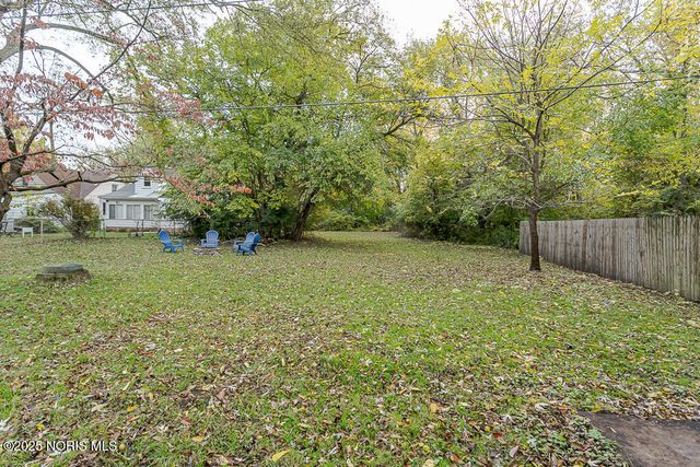 802 Cuthbert Road, Toledo, OH 43607