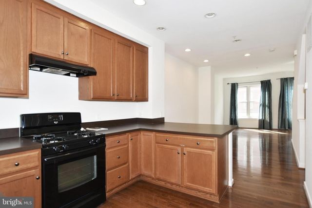 538 REGENT PL NE, Washington, DC 20017