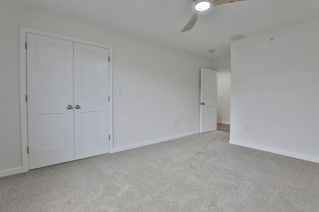 66 Crestview Way, Raymond, NH 03077