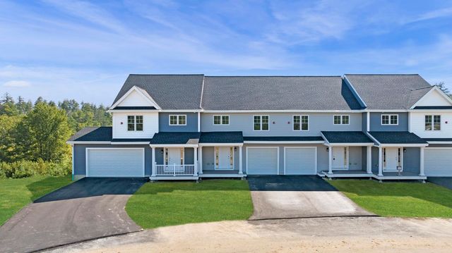 66 Crestview Way, Raymond, NH 03077