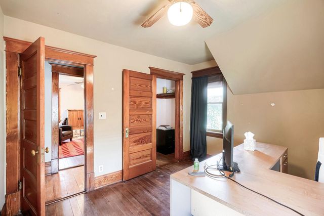 106 N Pine Street, Chaska, MN 55318