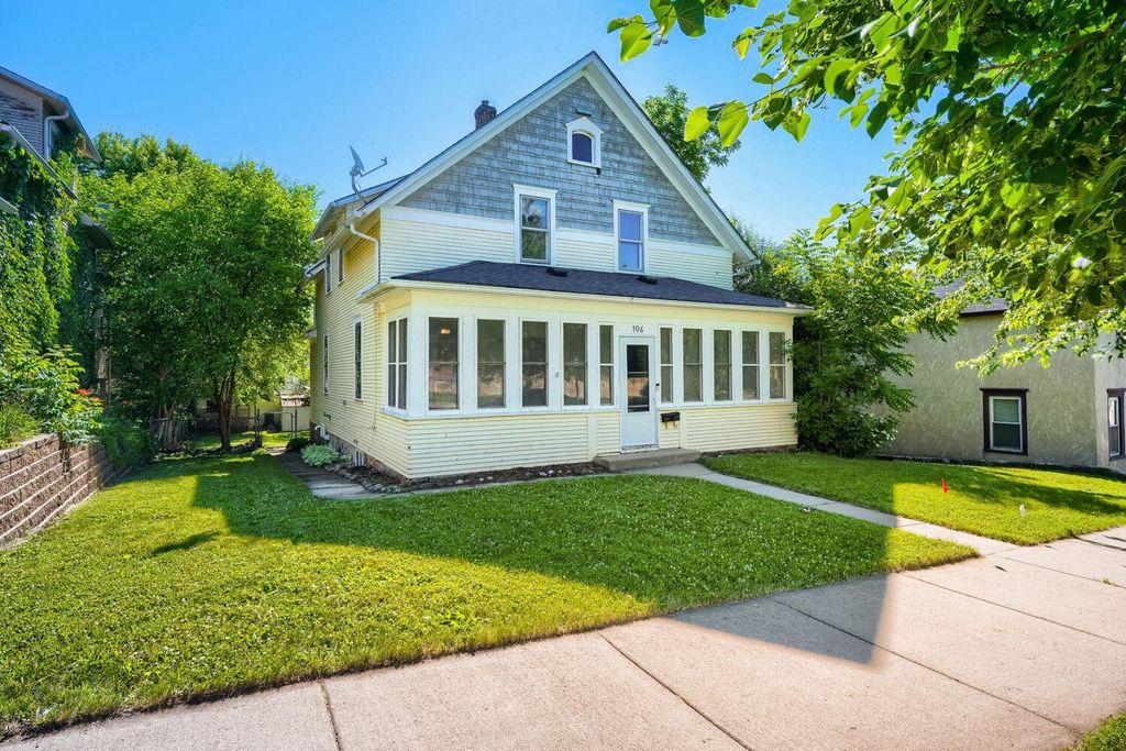 106 N Pine Street, Chaska, MN 55318