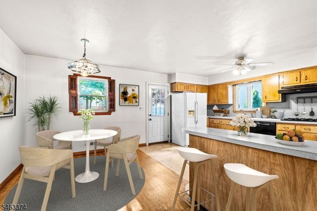 78 Garden St, Wood-ridge Boro, NJ 07075