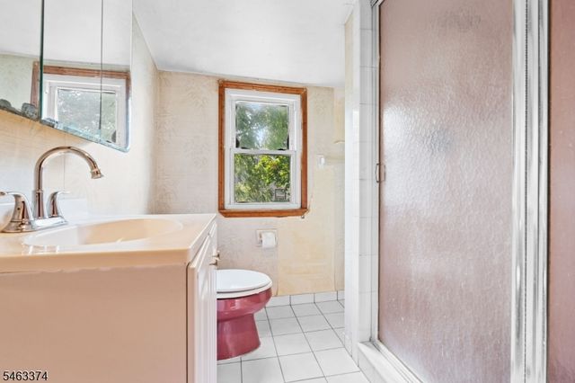 78 Garden St, Wood-ridge Boro, NJ 07075
