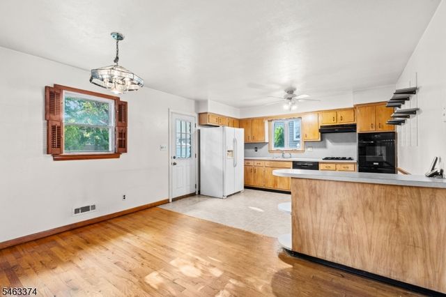 78 Garden St, Wood-ridge Boro, NJ 07075