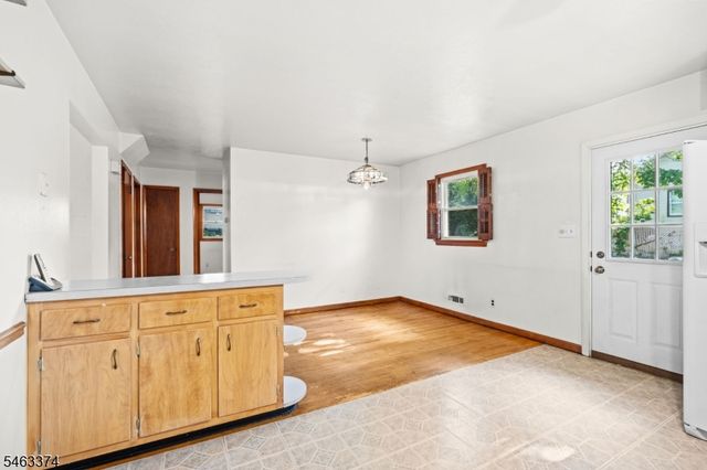 78 Garden St, Wood-ridge Boro, NJ 07075
