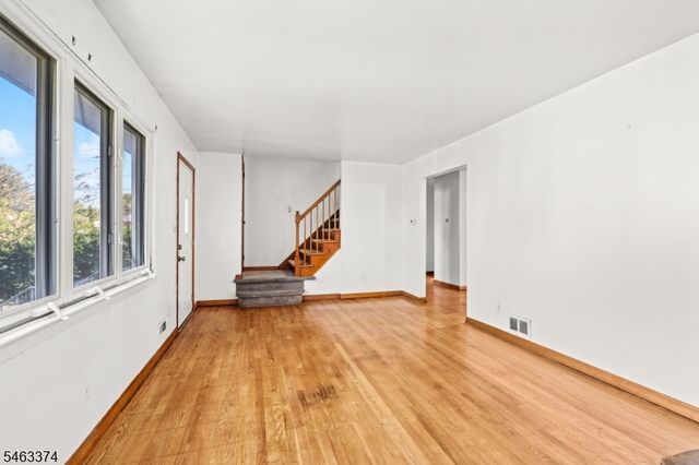 78 Garden St, Wood-ridge Boro, NJ 07075