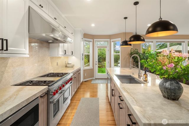 213 245th Place NE, Sammamish, WA 98074