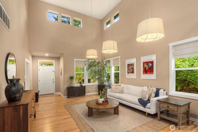 213 245th Place NE, Sammamish, WA 98074