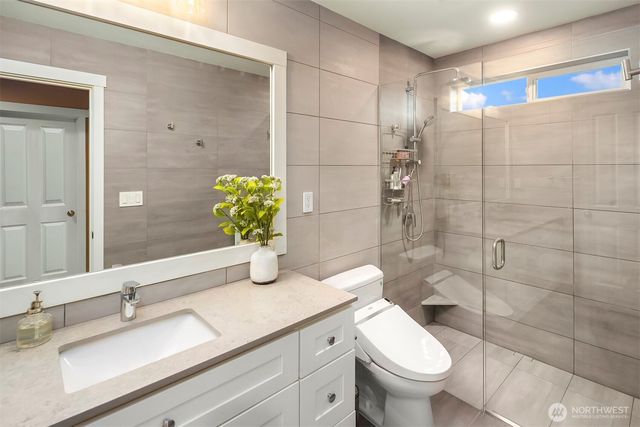 213 245th Place NE, Sammamish, WA 98074