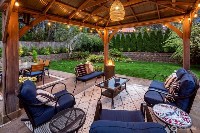 213 245th Place NE, Sammamish, WA 98074