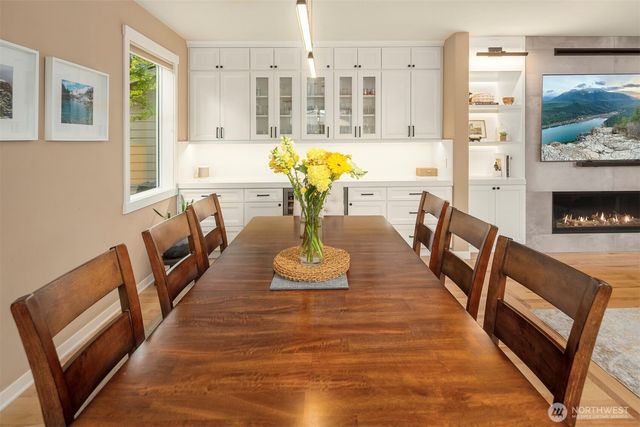 213 245th Place NE, Sammamish, WA 98074